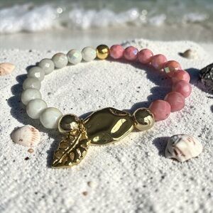 Elegant Gold and Pink Beaded Bracelet